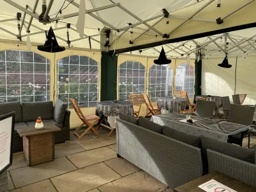 Marquee Hire in Nottingham – Creating Outdoor Comfort at Launays, Edwinstowe