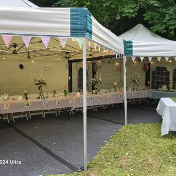 6m x 6m Hexagonal Mini Marquees – Nottingham: Click Here To View Larger Image